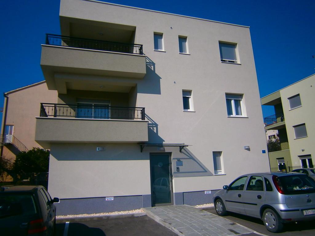 Apartment Bingo Traù Esterno foto